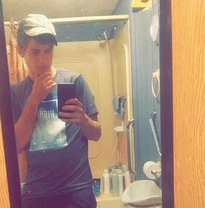 Meet your Posher, Justin